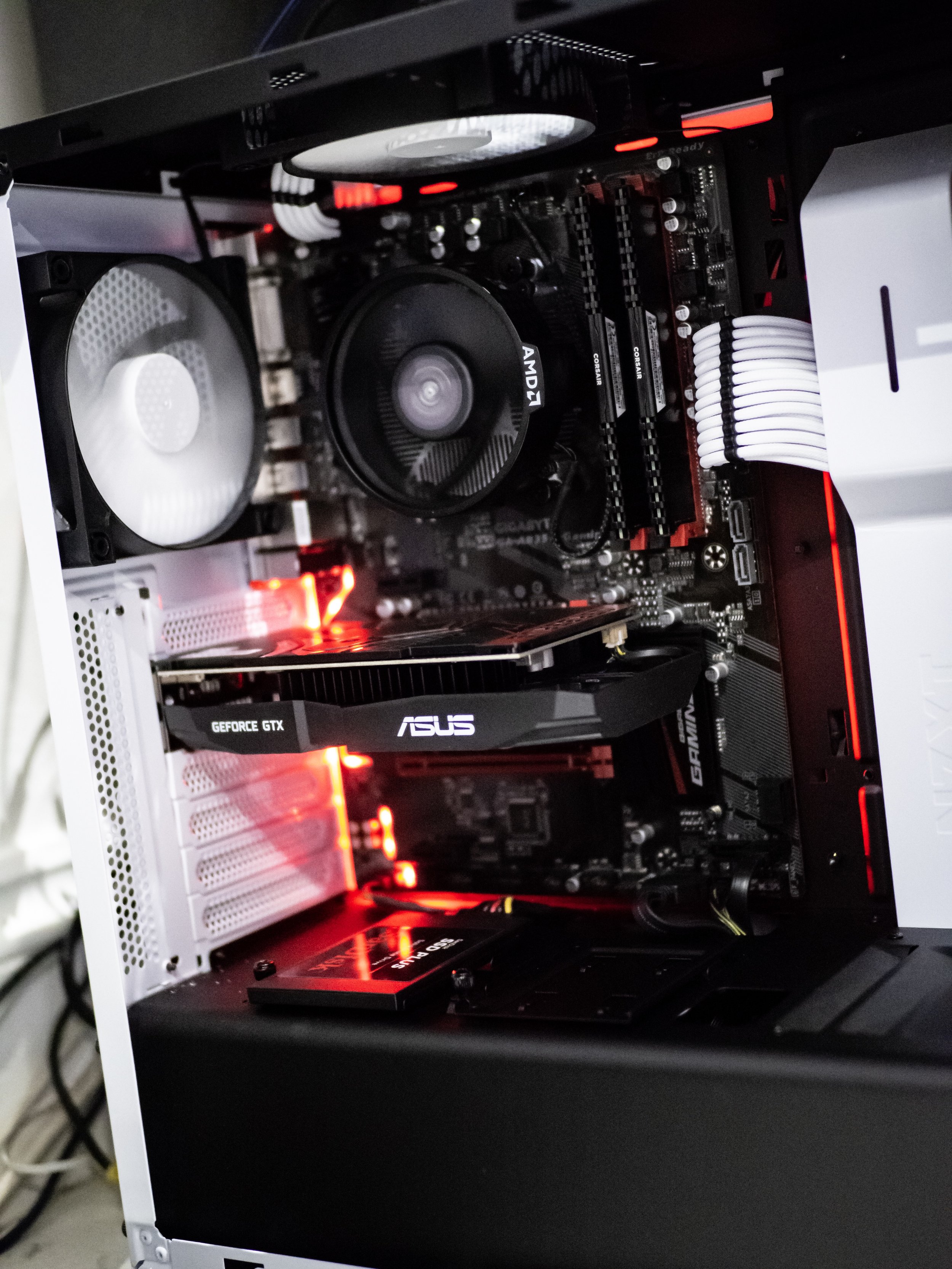 I Built a Gaming PC!