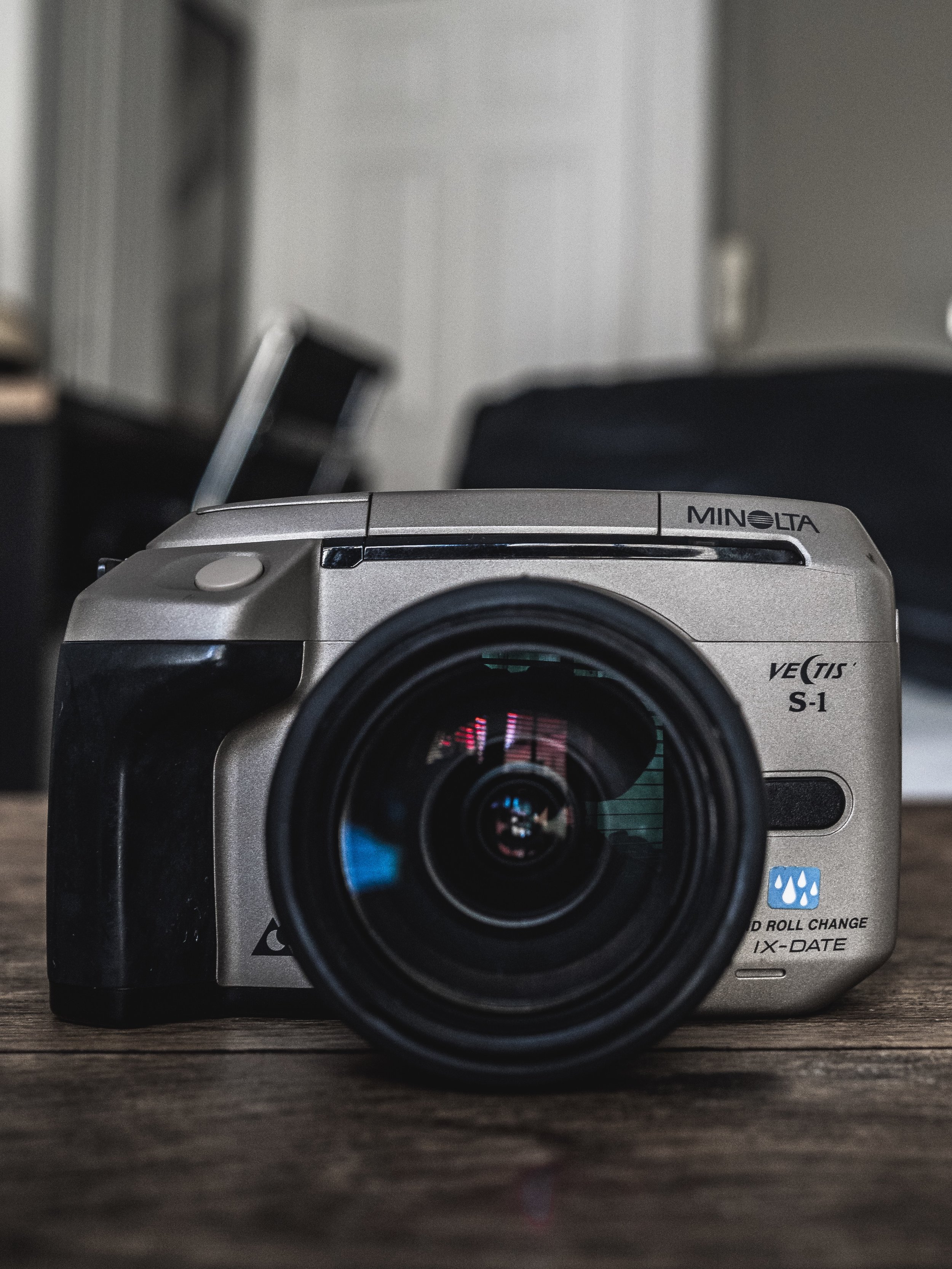 Minolta Vectis S-1 APS Advanced Photo System Advantix Film Camera Review 1996