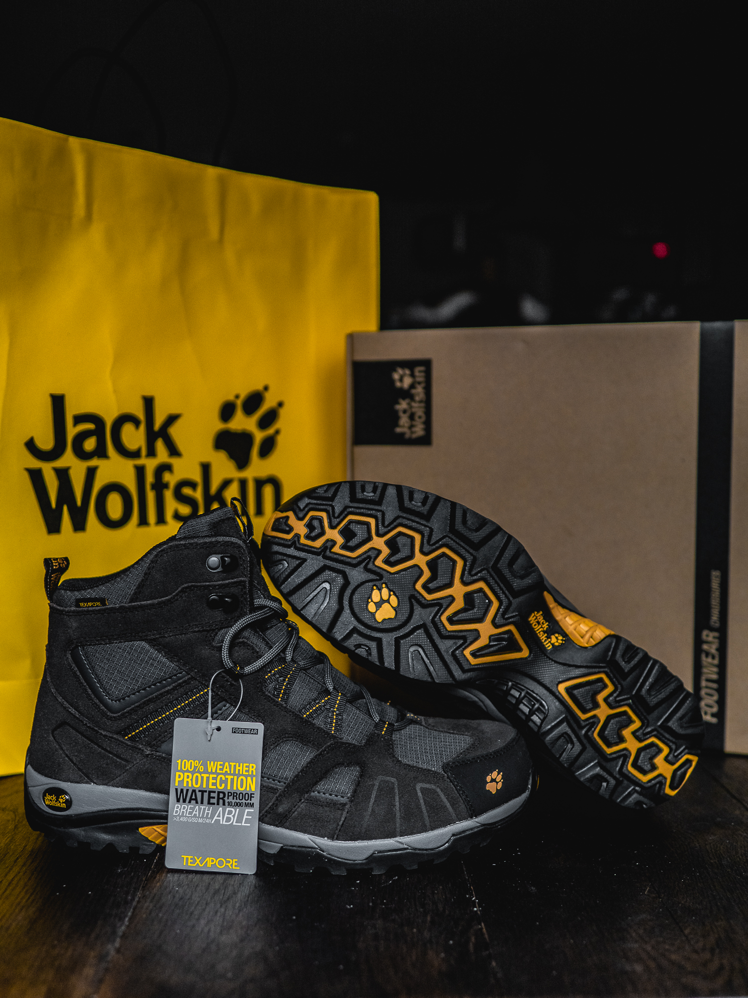 Choosing the Right Hiking Boot Trip Trekking Walking Weatherproof Breathable Trip Adventure Jack Wolfskin Vojo Hike Mid Texapore